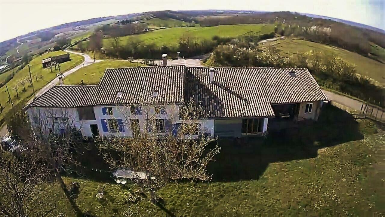 ホテル Au "Bon Endroit" Genebrieres エクステリア 写真